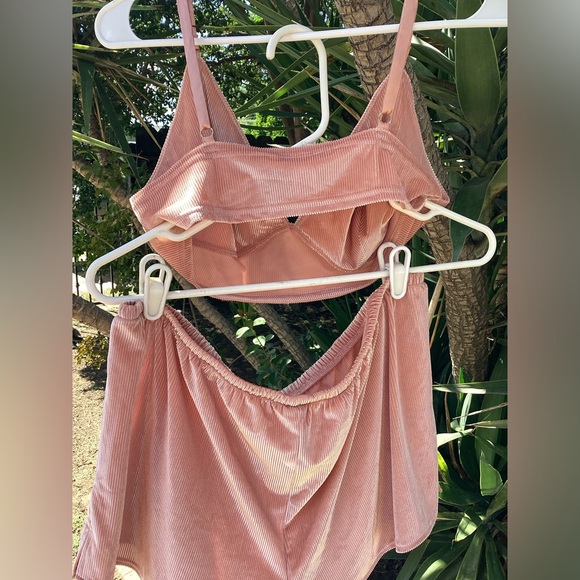 Victoria's Secret 2-piece Ribbed Sleepwear - Picture 4 of 5